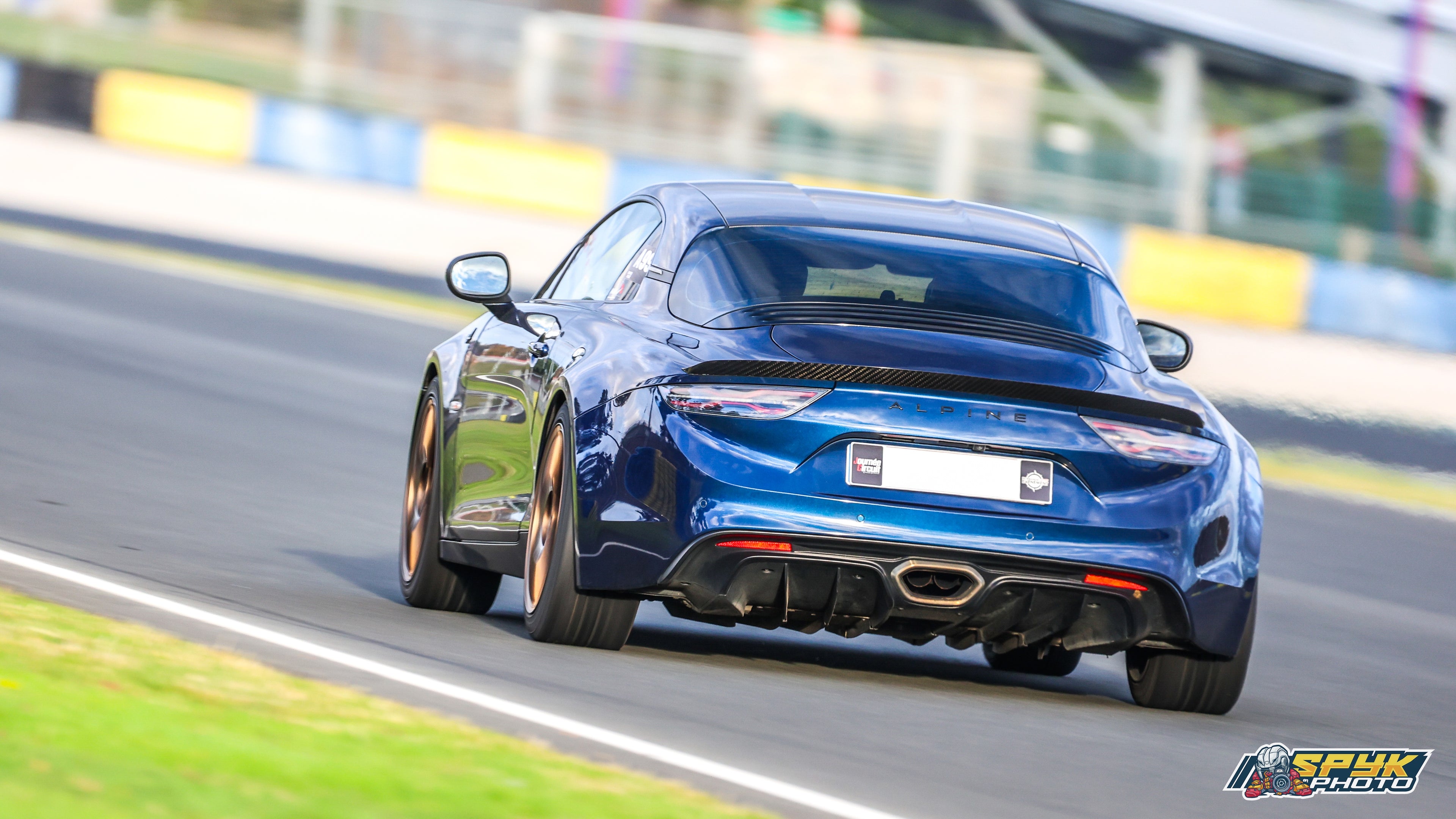 Stage de pilotage à Dijon-Prenois en Alpine A110S Format demi journée